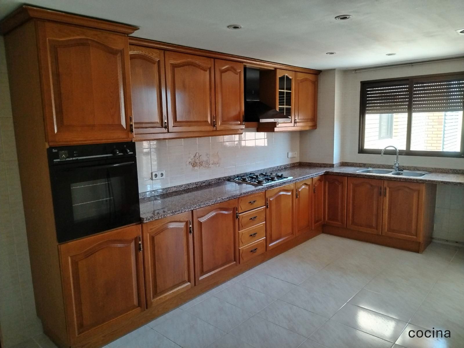 Kitchen of Flat for sale in Castellón de la Plana / Castelló de la Plana  with Air Conditioner, Heating and Private garden
