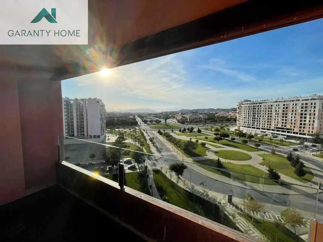 Vista exterior de Pis de lloguer en Málaga amb Aire condicionat, Calefacció i Jardí privat