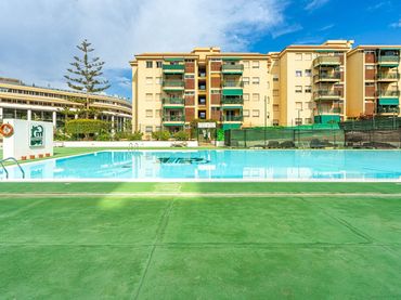 Apartamento con piscina en alquiler en AV JUAN CARLOS I