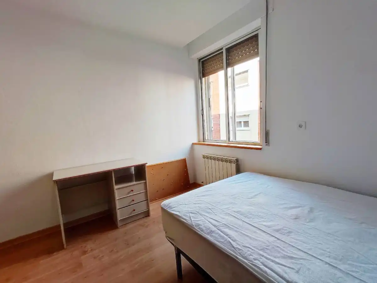 Bedroom of Flat for rent in Salamanca  with Heating and Furnished