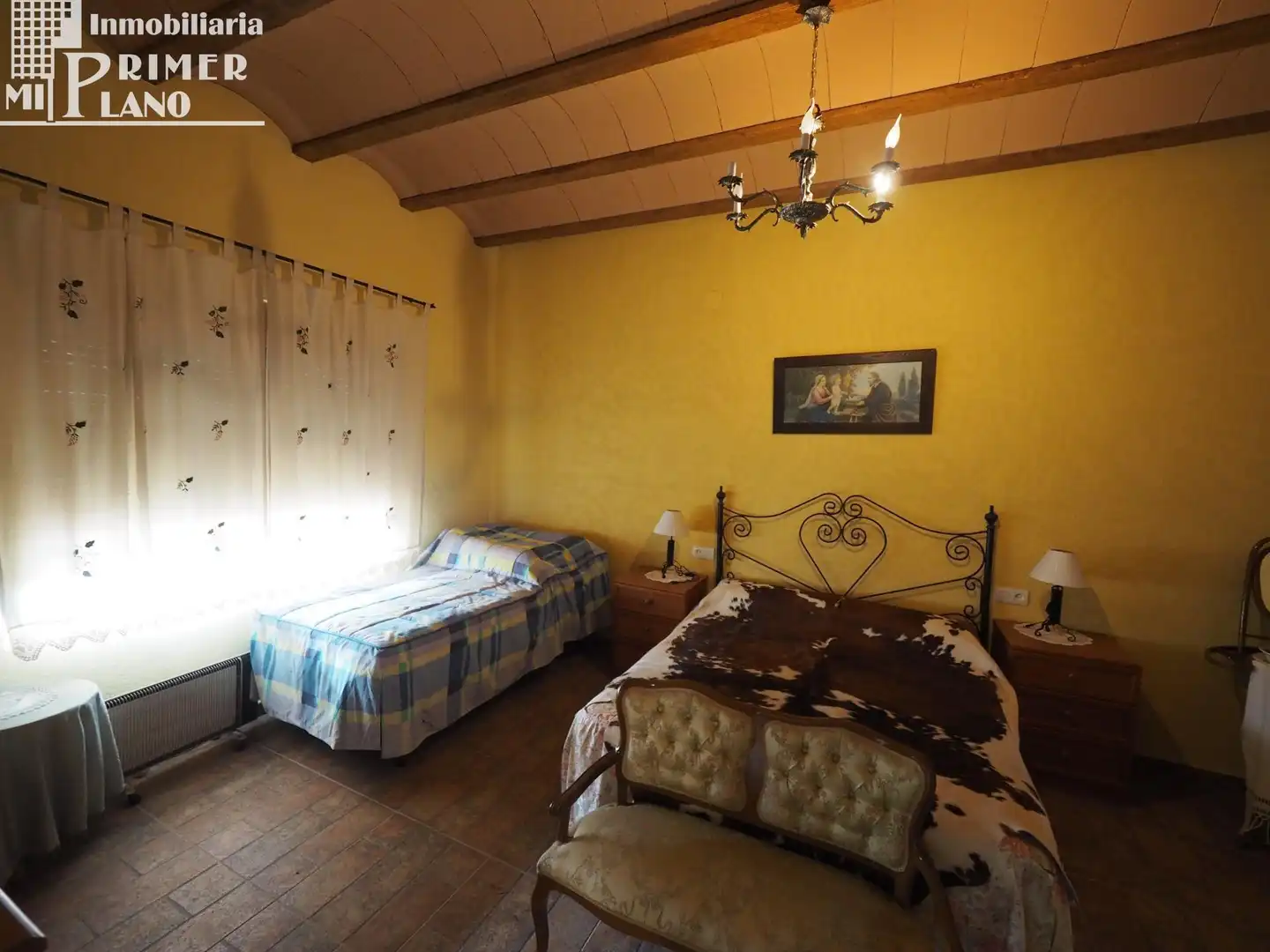 Dormitori de Finca rústica en venda en Alhambra amb Aire condicionat