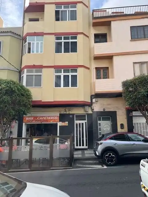 Vista exterior de Piso en venta en Las Palmas de Gran Canaria