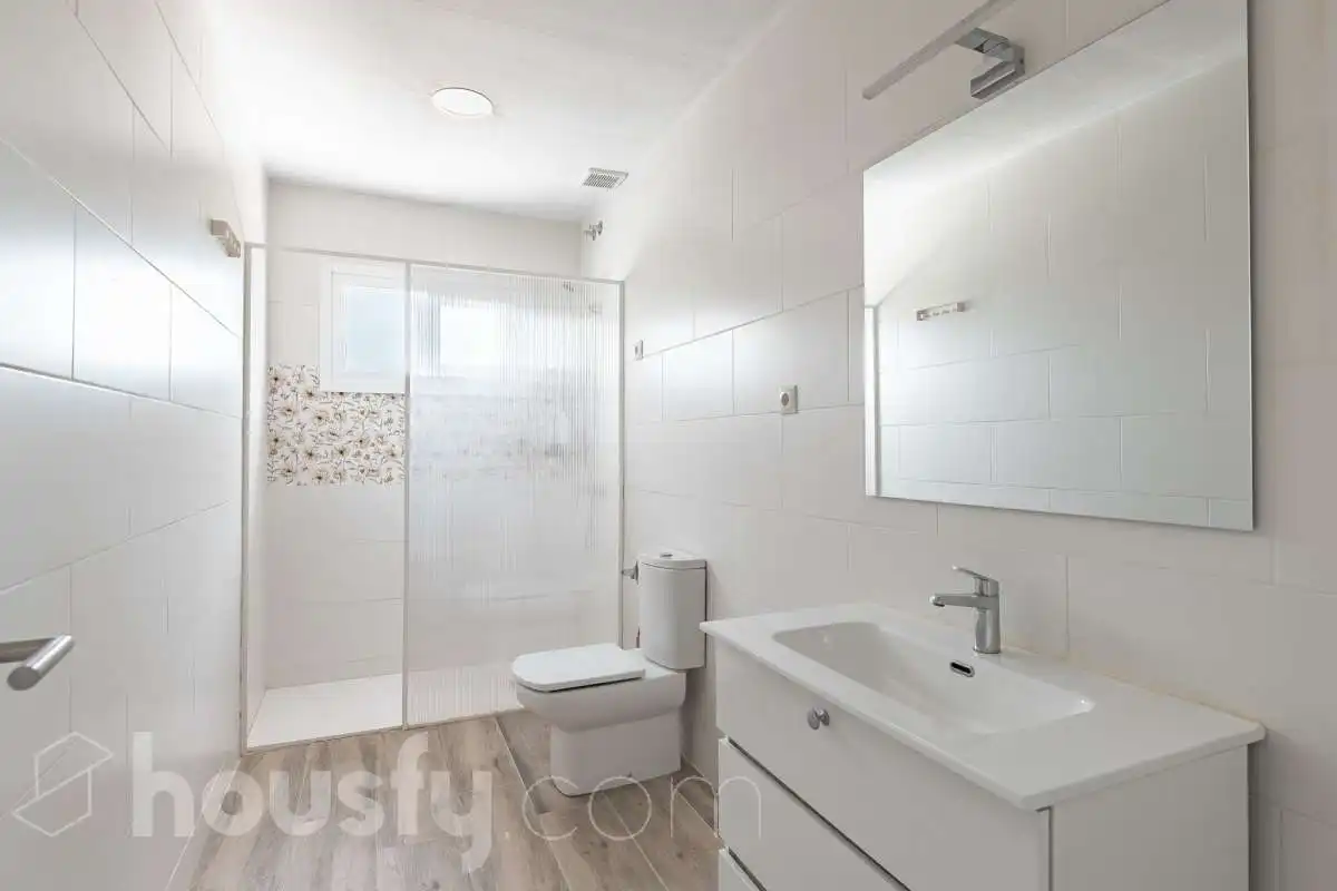 Bany de Casa o xalet en venda en Calafell amb Jardí privat, Terrassa i Traster