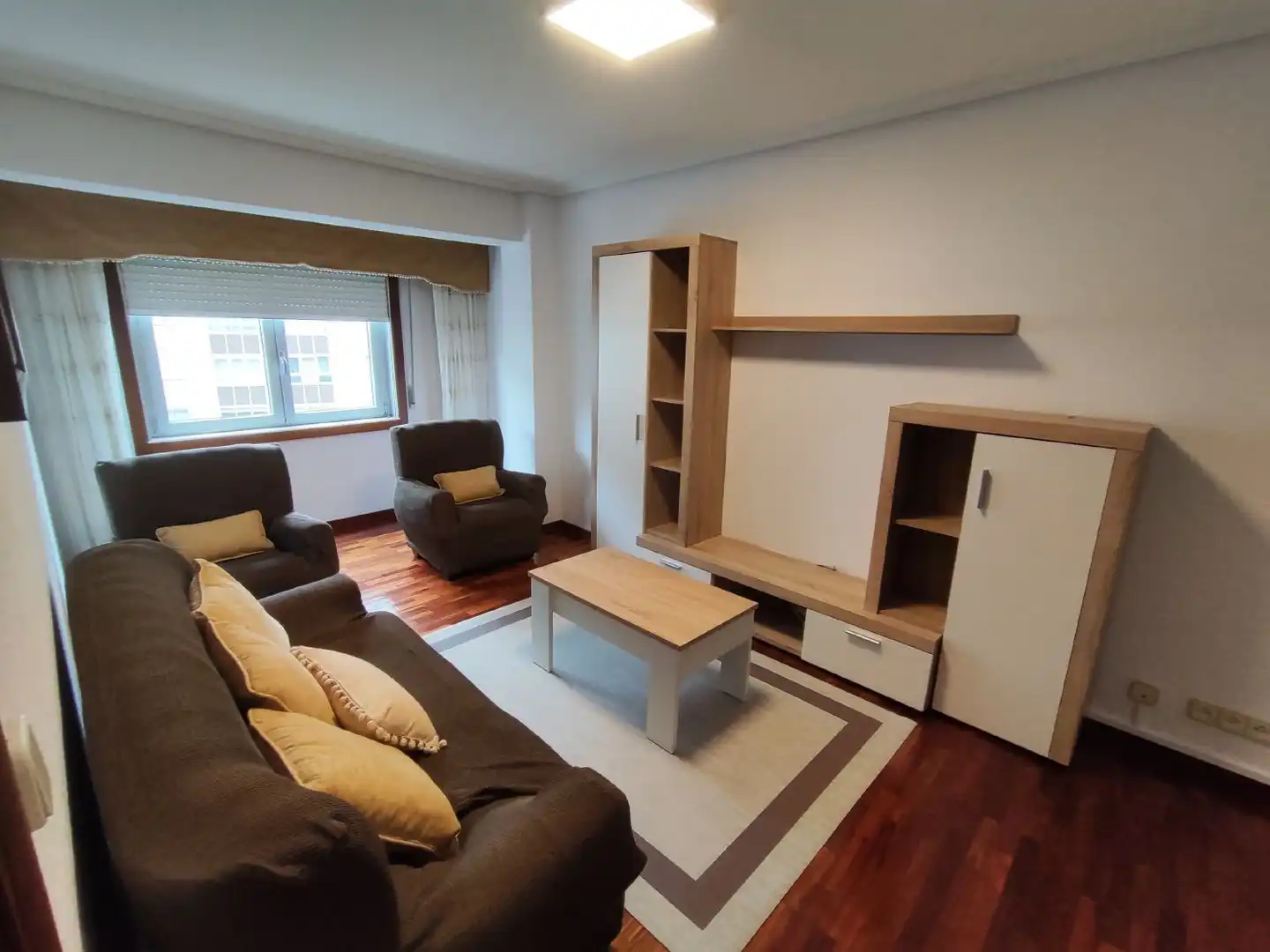 Sala de estar de Piso de alquiler en A Coruña Capital  con Calefacción y Amueblado