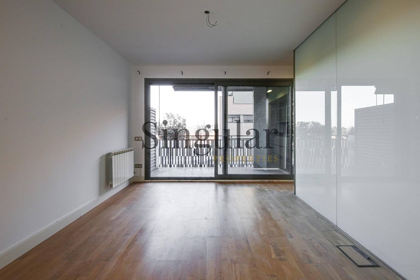 Bedroom of Flat for sale in Sant Cugat del Vallès  with Heating, Parquet flooring and Terrace