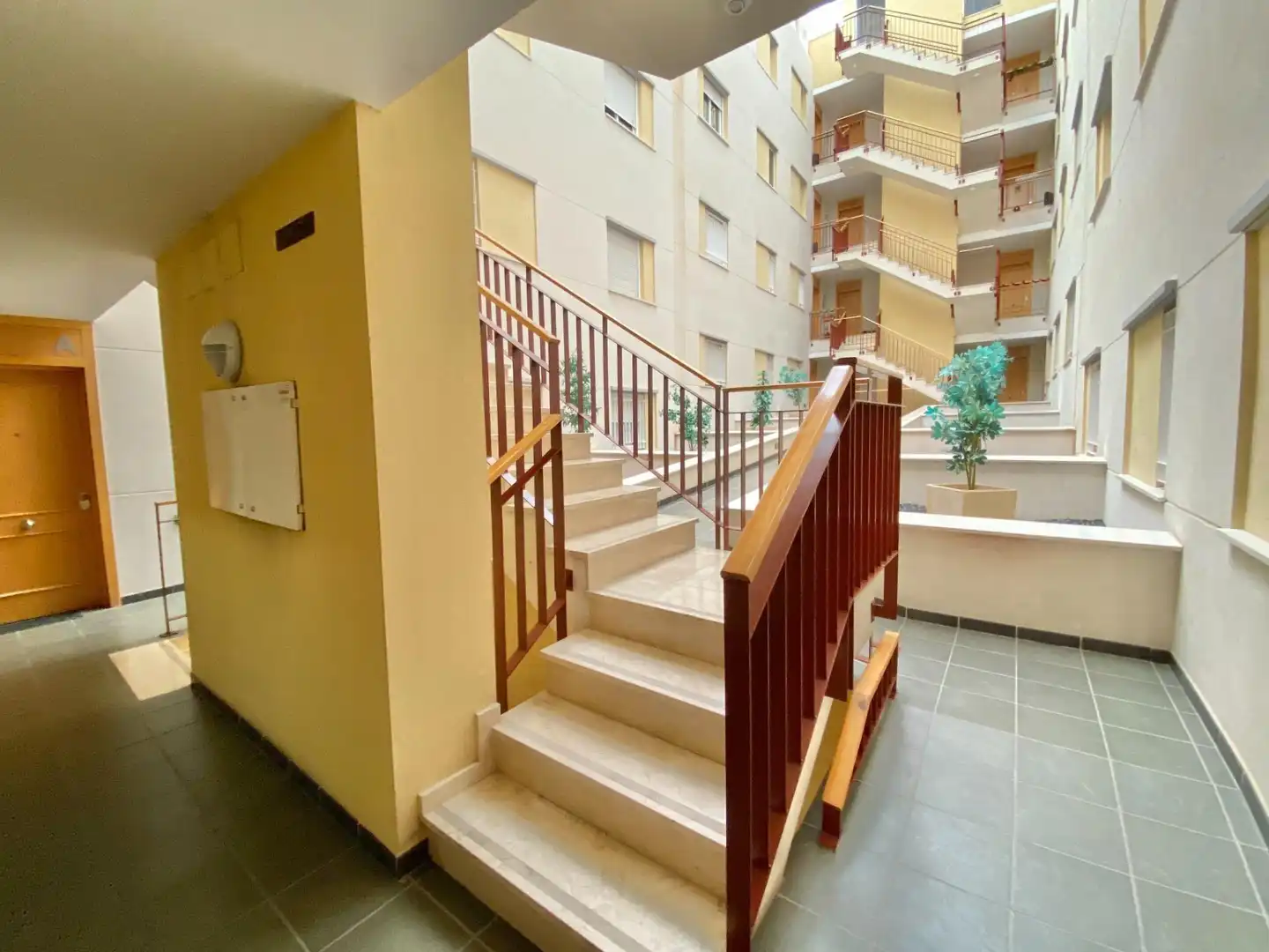 Flat for sale in Zona de la Vega