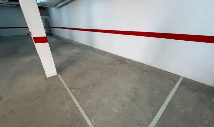 Parkplatz von Einfamilien-Reihenhaus zum Verkauf in Carboneras mit Klimaanlage, Terrasse und Abstellraum