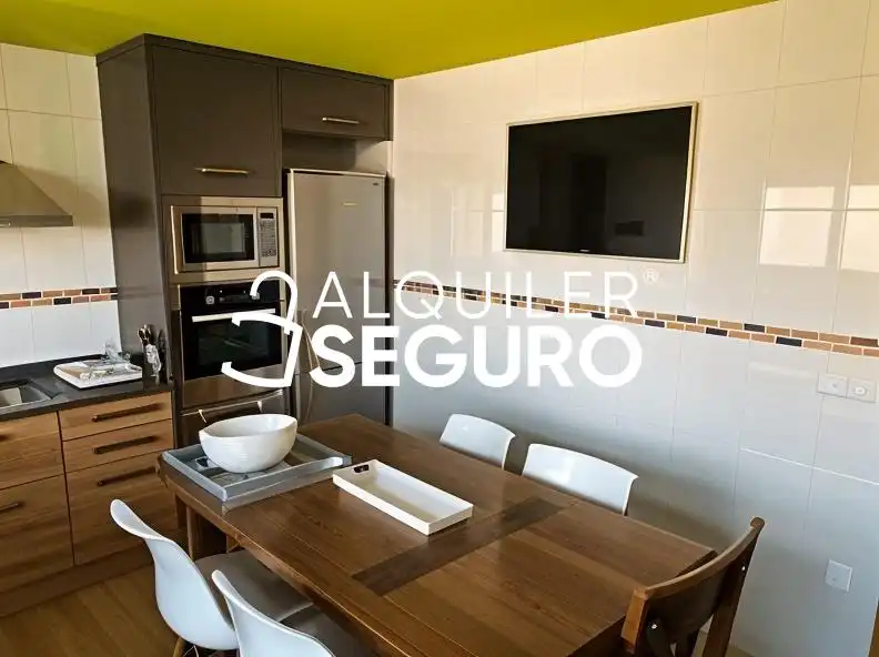 Wohnung zur Miete in Benicarló mit Klimaanlage, Terrasse und Möbliert