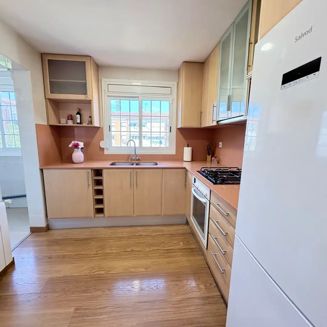 Kitchen of Flat for sale in Sant Boi de Llobregat  with Air Conditioner, Heating and Furnished