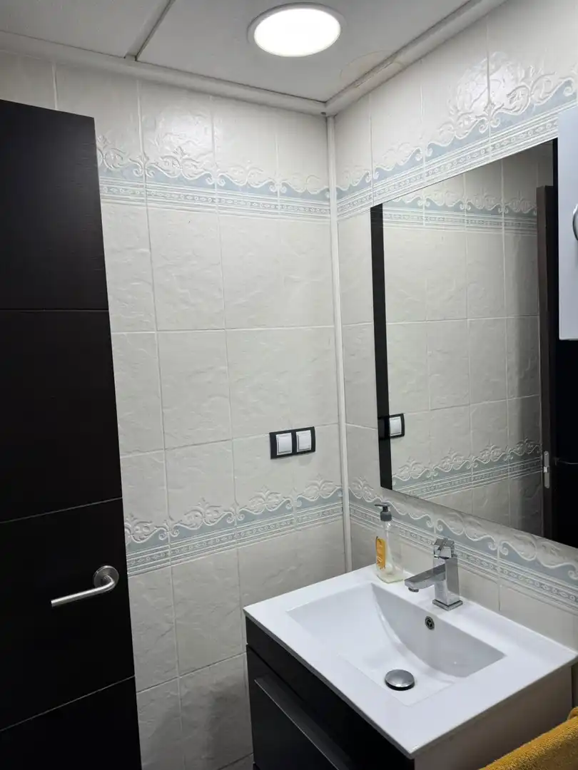 Baño de Local en venta en Elche / Elx con Aire acondicionado y Amueblado