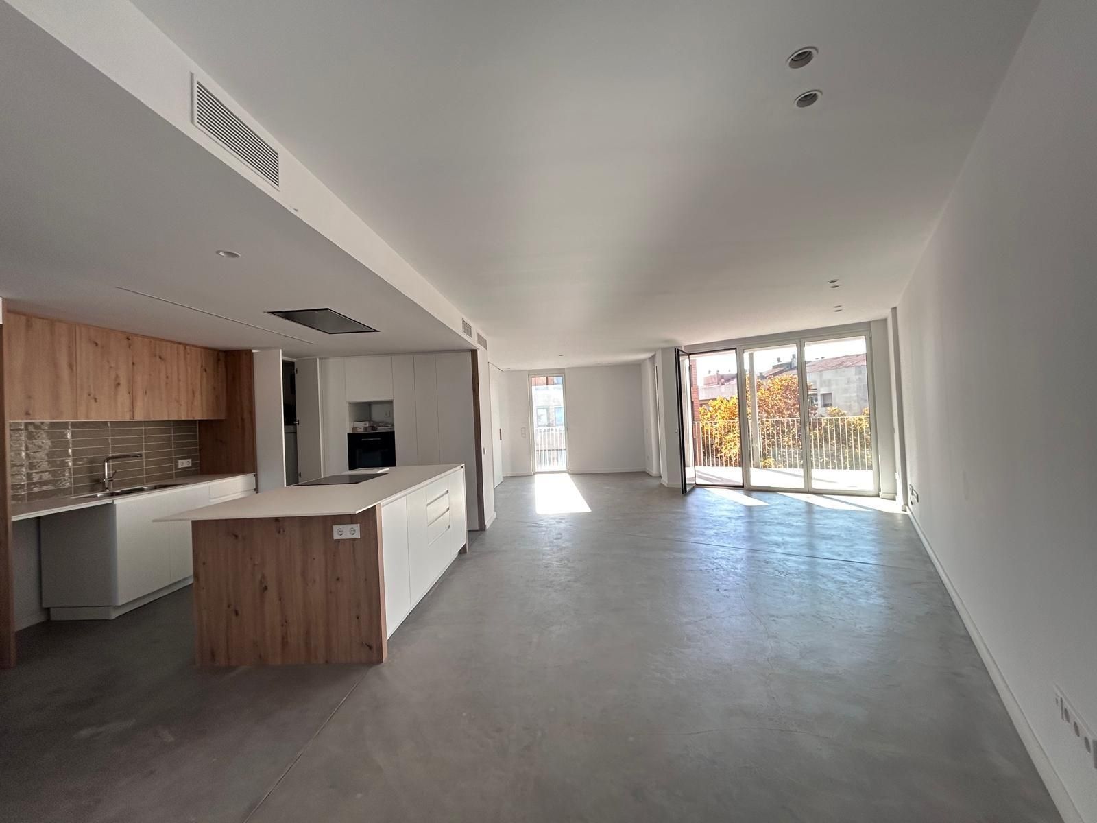 Wohnung zur Miete in Carrer TRES CREUS DE LES, Poble Nou