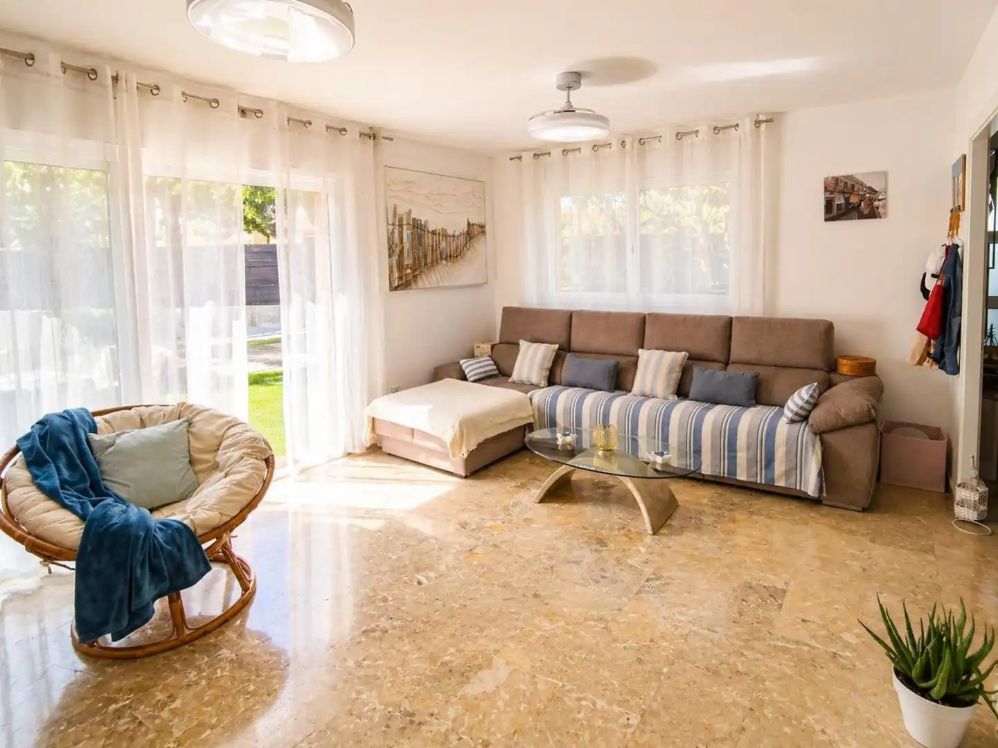 Sala de estar de Casa adosada en venta en Cambrils con Calefacción