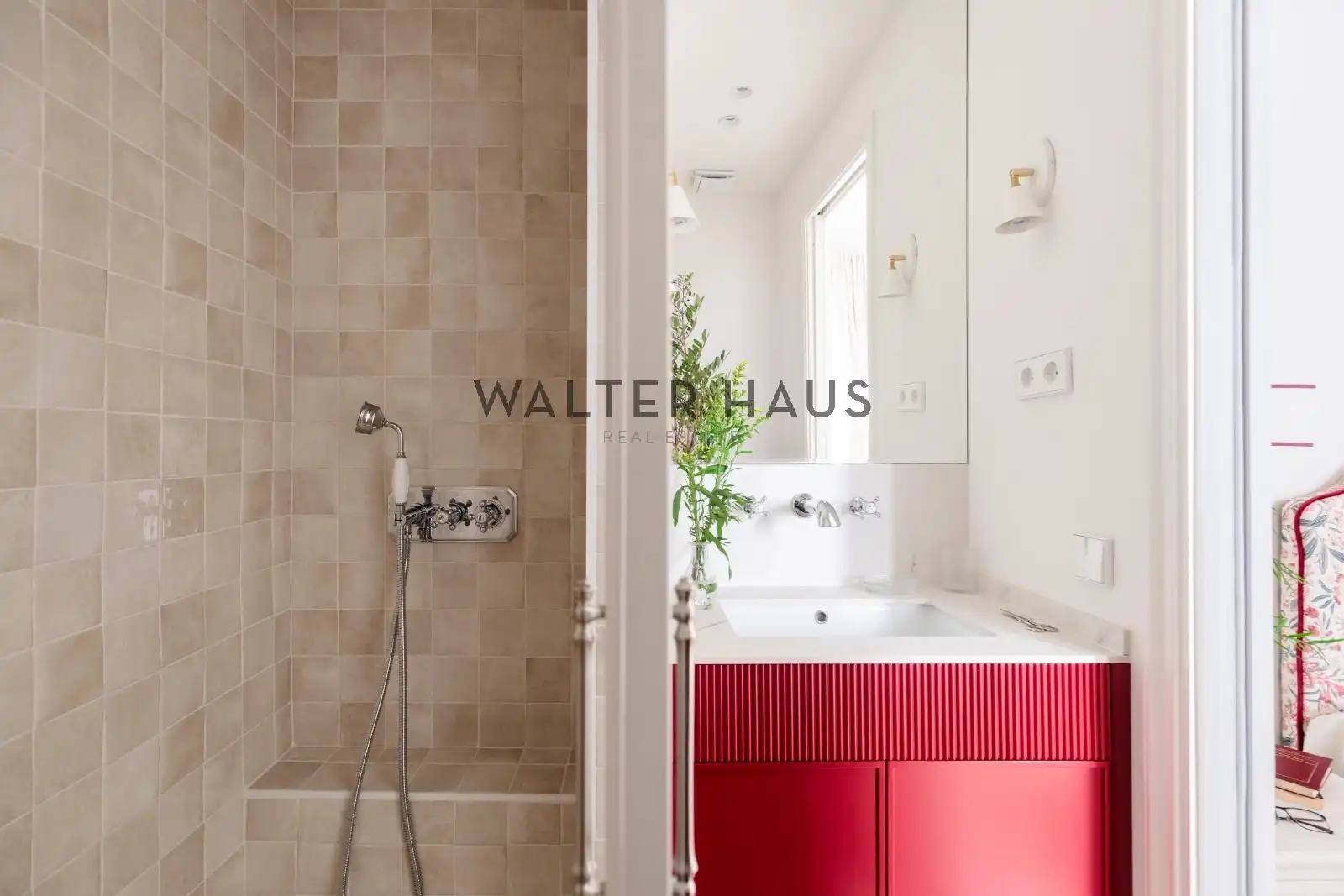 Bathroom of Flat for sale in Chamberí