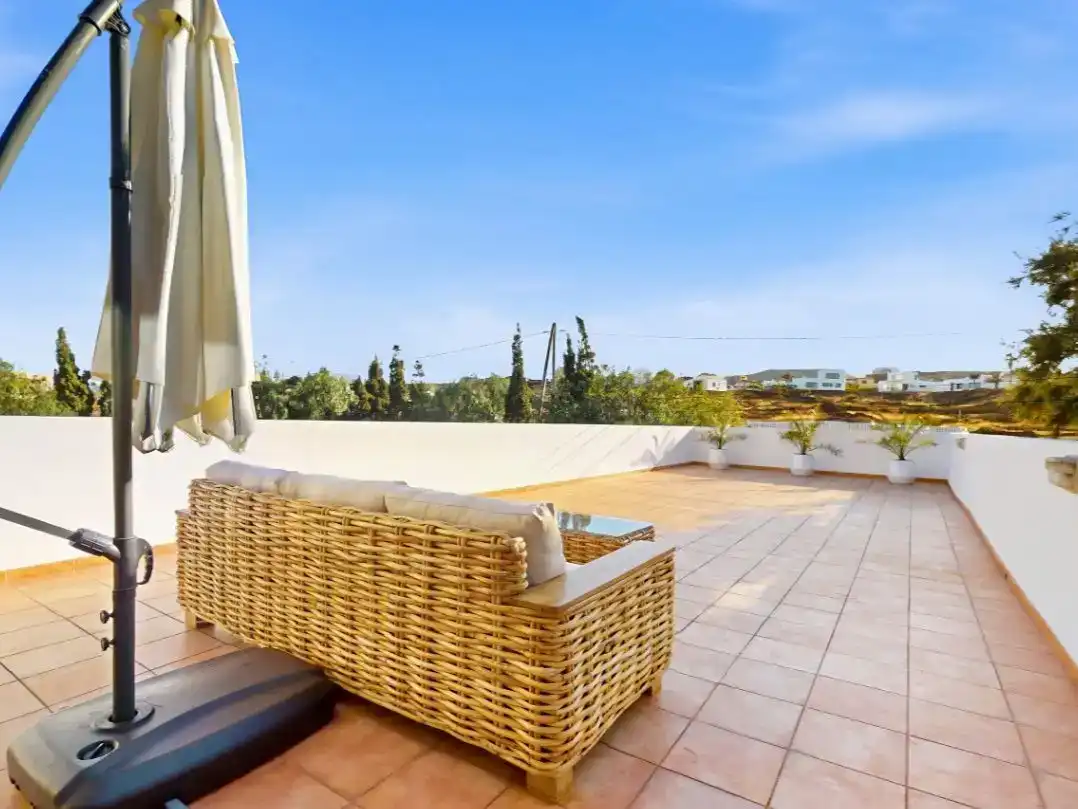 Terrassa de Finca rústica en venda en La Oliva amb Jardí privat i Piscina