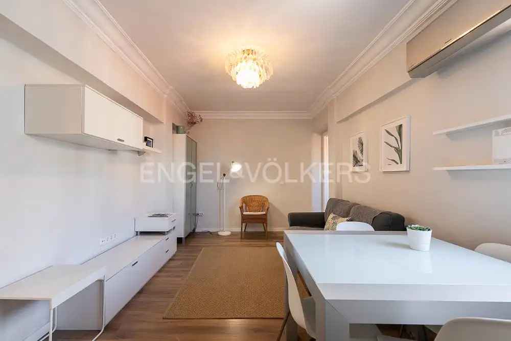 Sala d'estar de Pis de lloguer en Valencia amb Aire condicionat, Calefacció i Parquet
