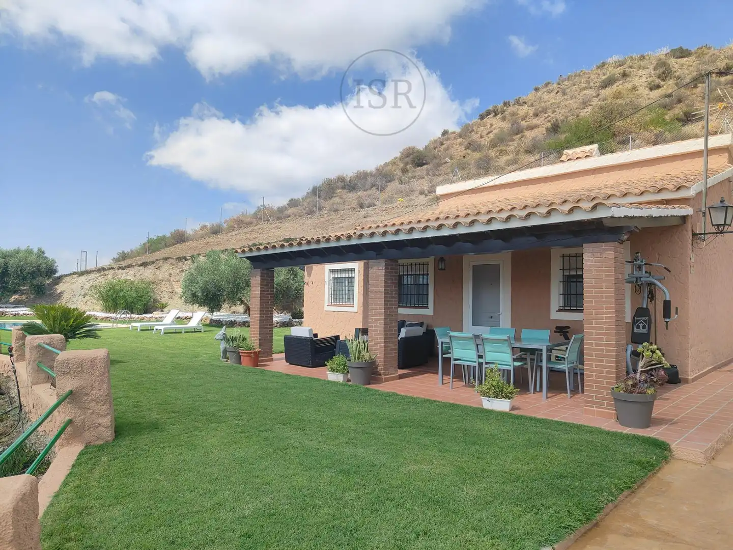 Jardí de Casa o xalet en venda en Cuevas del Almanzora amb Aire condicionat, Jardí privat i Terrassa