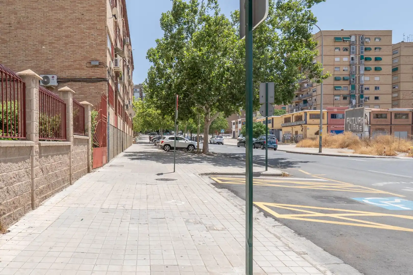 Vista exterior de Pis de lloguer en Granada amb Aire condicionat, Calefacció i Jardí privat