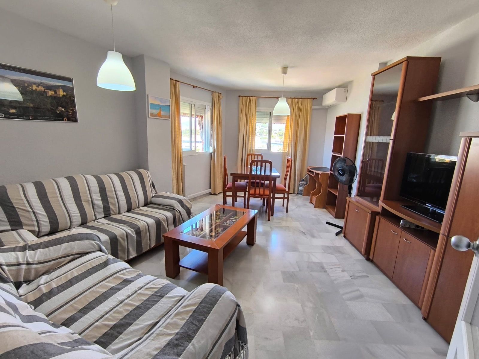 Sala d'estar de Apartament en venda en Mijas amb Aire condicionat, Calefacció i Moblat