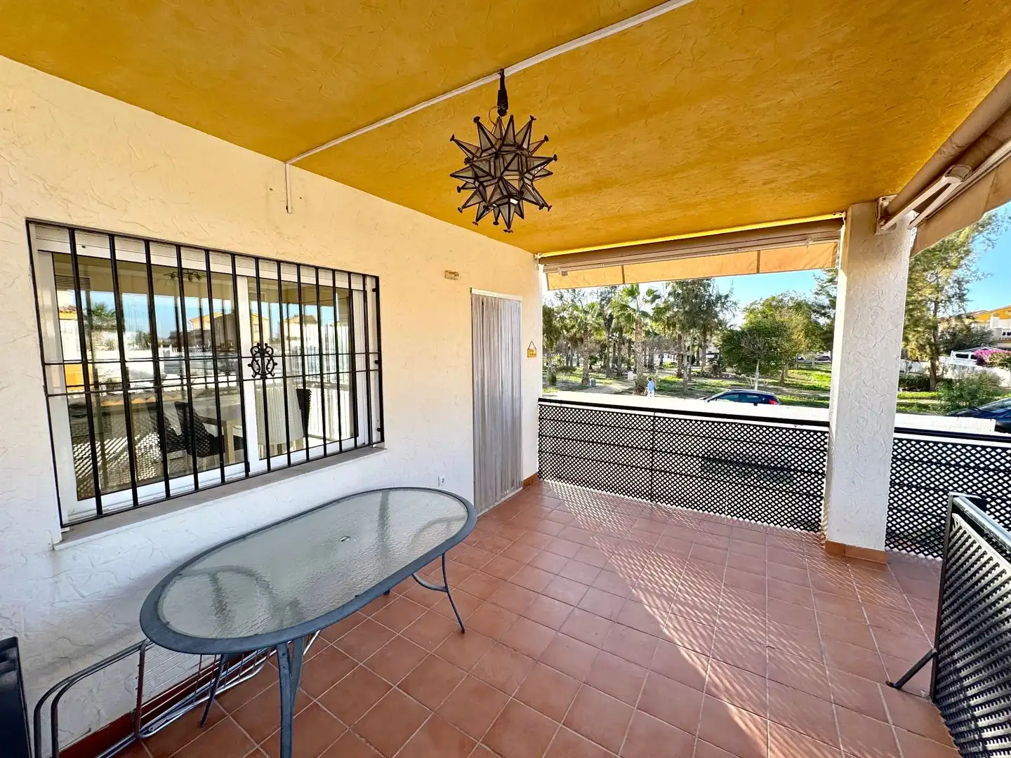 Terrasse von Haus oder Chalet zur Miete in Guardamar del Segura mit Klimaanlage, Privatgarten und Terrasse