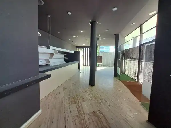 Local comercial en venda a c/ president tarradellas, imagen 8