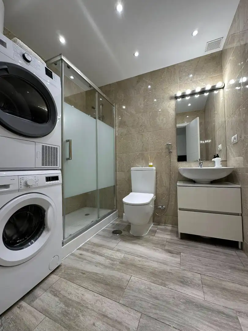 Baño de Piso de alquiler en Fuengirola con Aire acondicionado, Calefacción y Amueblado