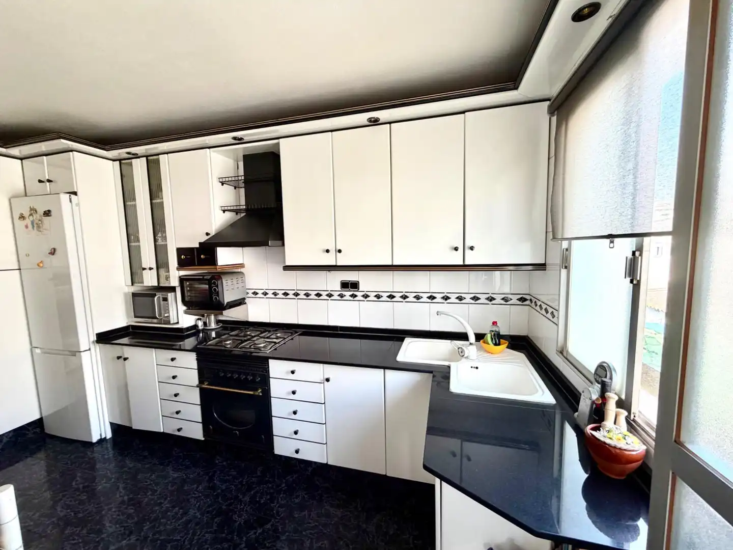 Cocina de Piso en venta en Murcia con Trastero y Balcón