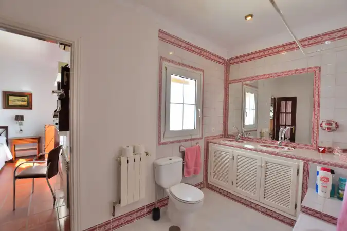 Baño de Casa o chalet en venta en Ronda con Aire acondicionado, Calefacción y Jardín privado
