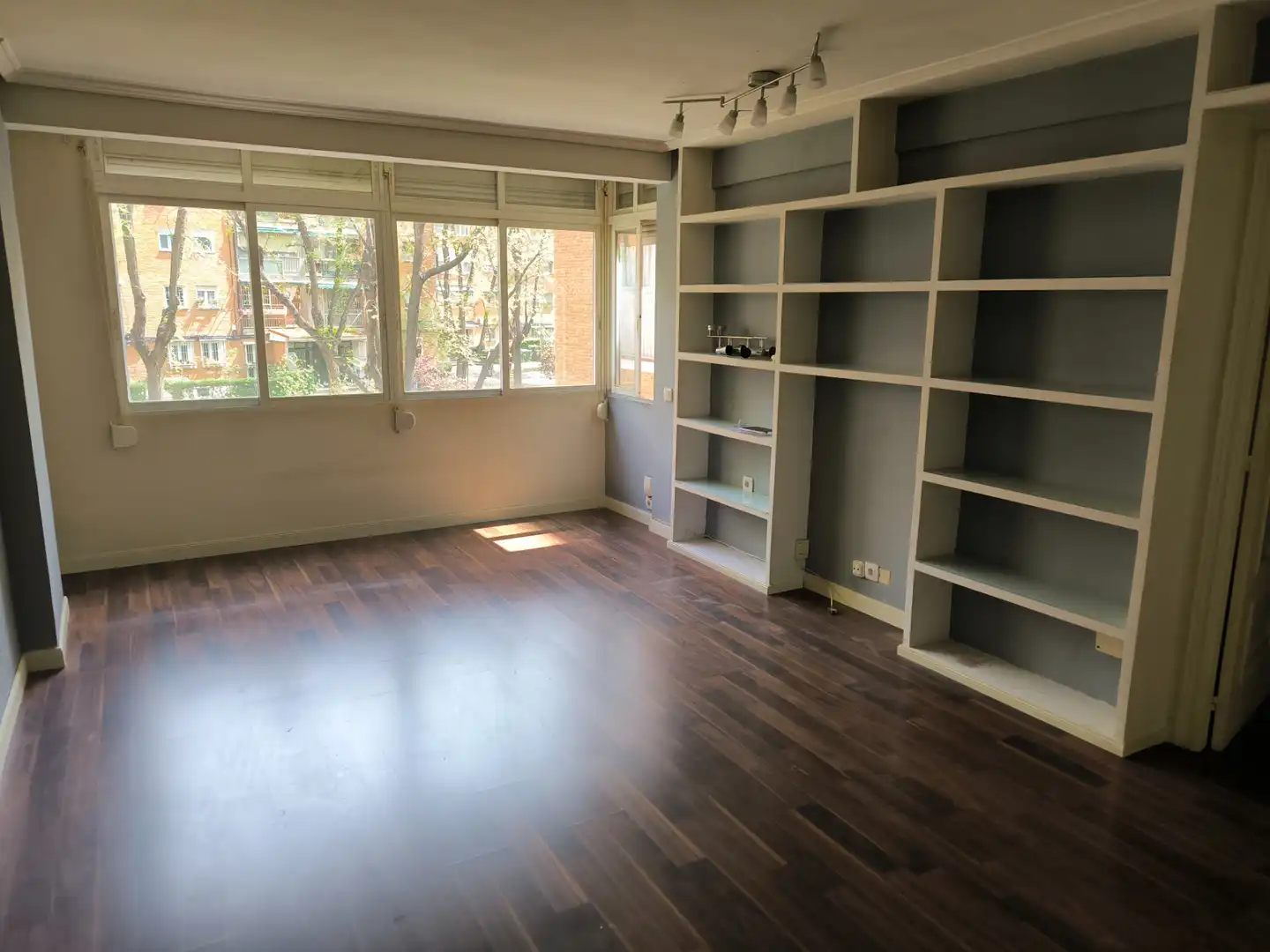 Sala de estar de Piso de alquiler en Madrid con Aire acondicionado, Calefacción y Parquet