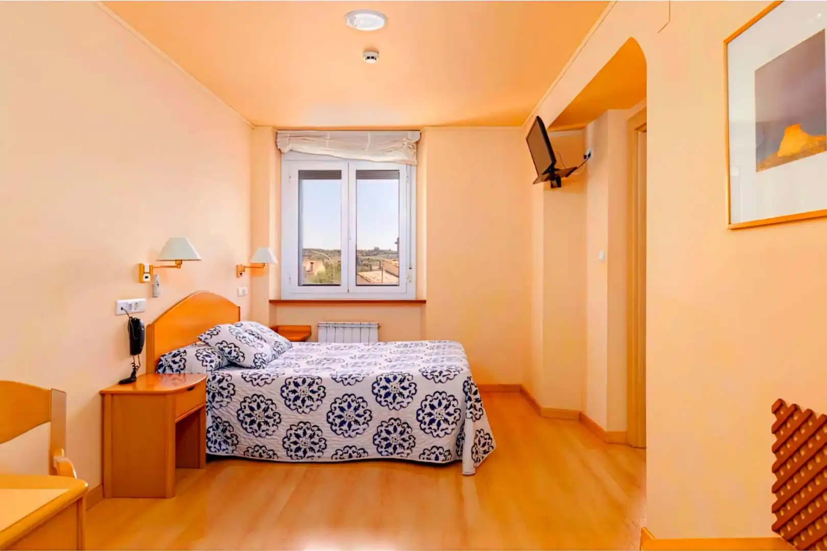 Bedroom of Buildings for sale in Ayerbe