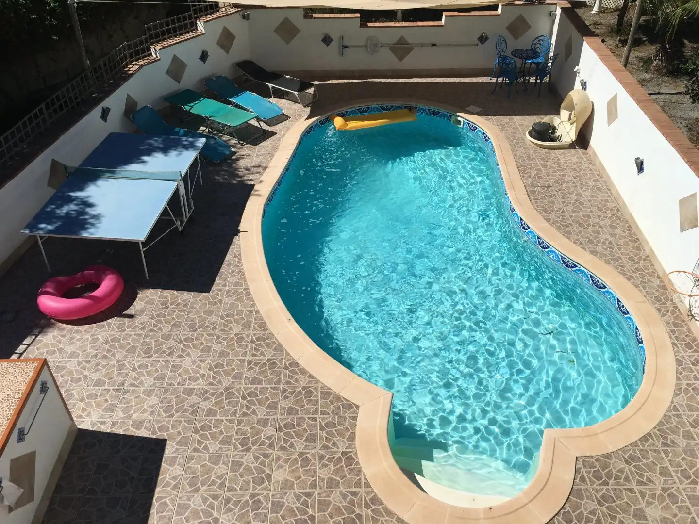 Piscina de Finca rústica en venta en Vélez de Benaudalla con Aire acondicionado, Calefacción y Terraza