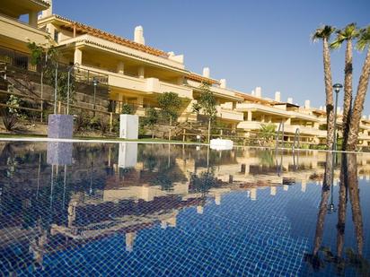 Piscina de Apartament en venda en Marbella amb Aire condicionat i Terrassa