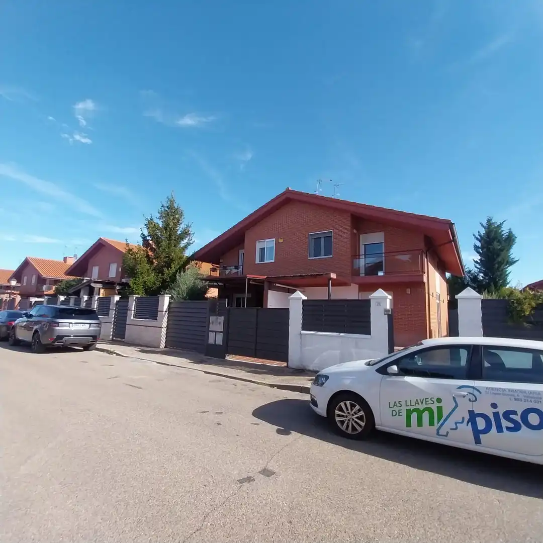 Semi-detached house with terrace for sale in Calle del Armonio 17, imagen 40