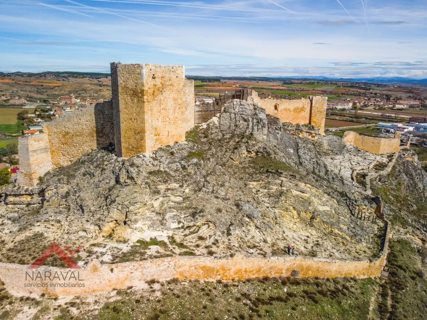 Vista exterior de Casa o xalet en venda en Burgo de Osma - Ciudad de Osma amb Calefacció, Jardí privat i Terrassa