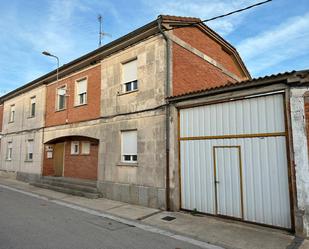 Vista exterior de Casa o xalet en venda en Tardajos amb Jardí privat