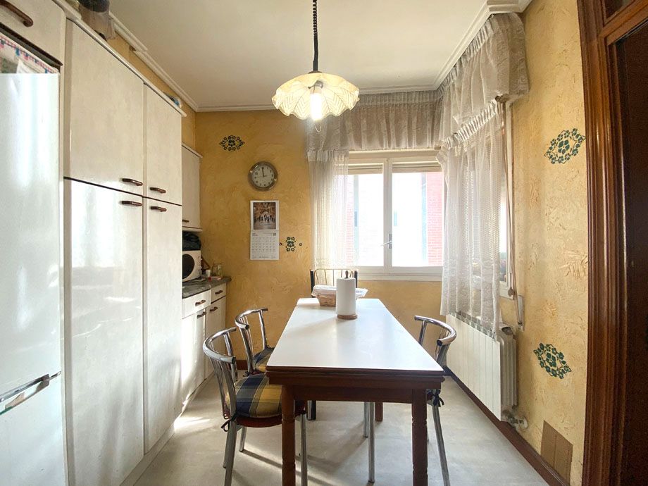 Cuina de Pis en venda en Vitoria - Gasteiz amb Calefacció, Terrassa i Traster