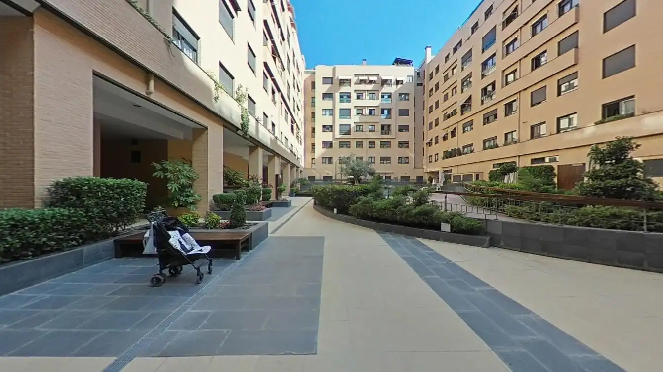 Terrace of Flat for sale in Madrid  with Storage room, Swimming Pool and Oven