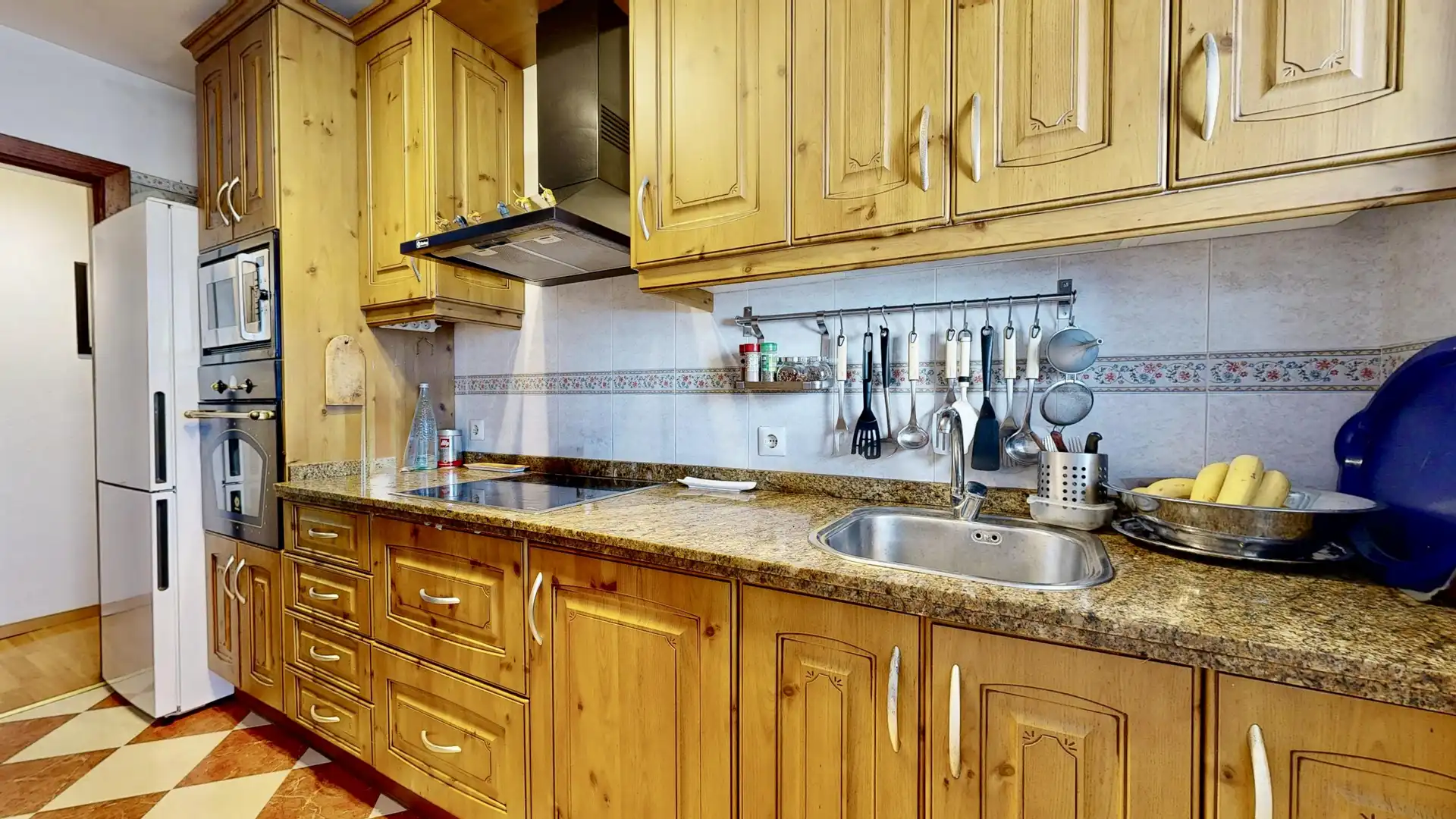 Kitchen of Apartments for sale in Fuengirola  with Parquet flooring and Balcony