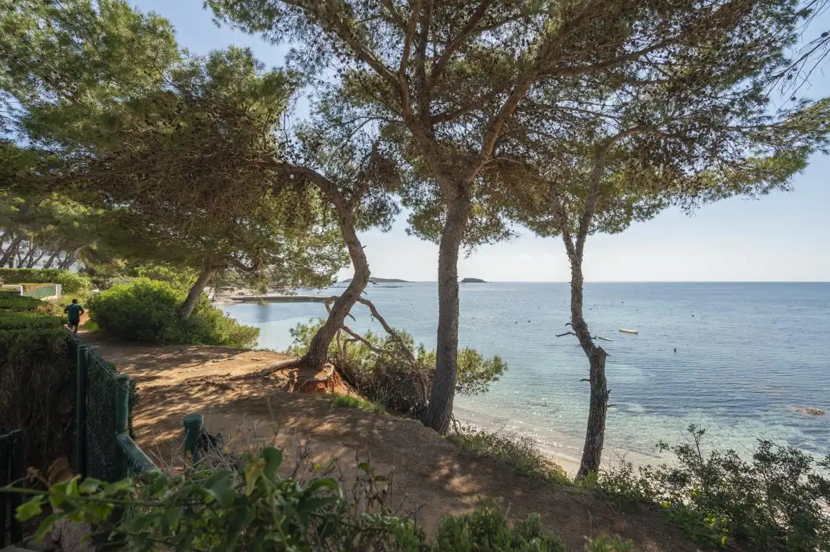 Ground floor for sale in Santa Eulària des Riu  with Air Conditioner, Heating and Private garden