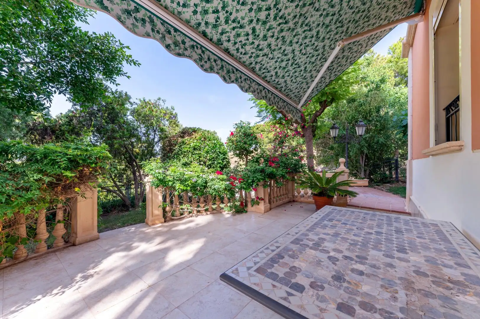 Villa mit Terrasse zum Verkauf in Golf Bahía, imagen 8