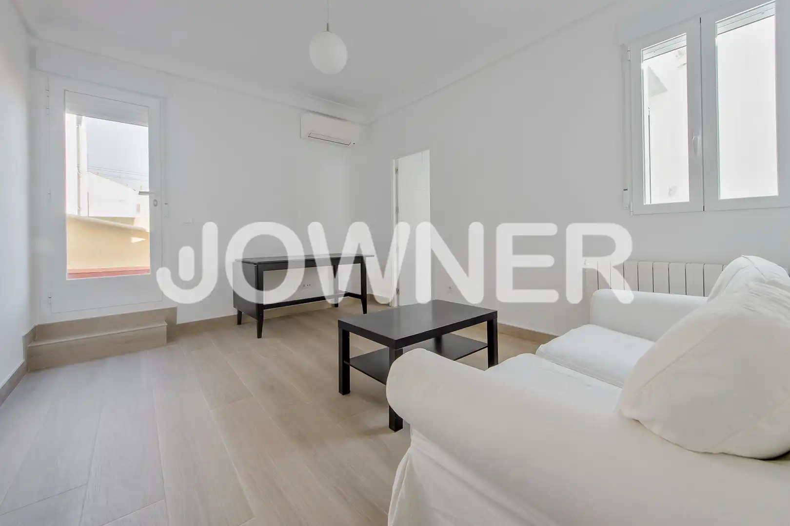 Sala de estar de Ático de alquiler en Madrid con Aire acondicionado, Calefacción y Terraza