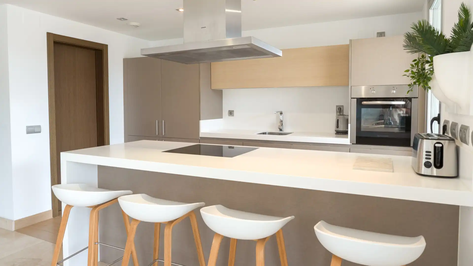 Cocina de Planta baja en venta en Benahavís con Aire acondicionado, Terraza y Trastero