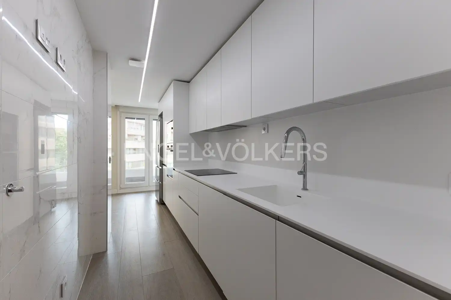 Küche von Wohnung zur Miete in Valencia mit Klimaanlage, Heizung und Terrasse