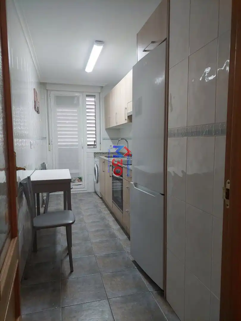 Cocina de Apartamento de alquiler en Miranda de Ebro con Calefacción, Parquet y Terraza