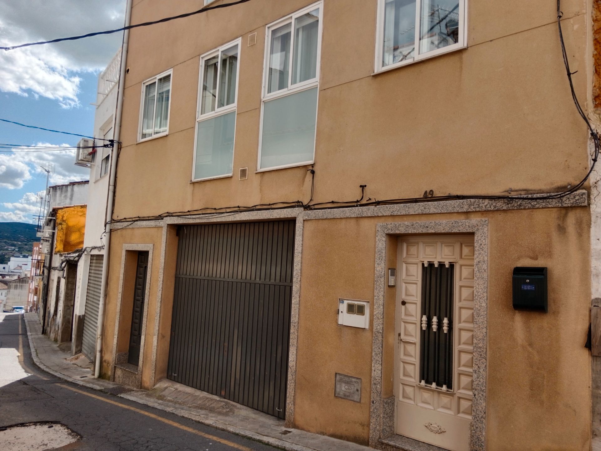 Exterior view of House or chalet for sale in Plasencia  with Furnished