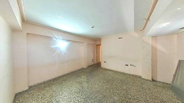 Piso en Venta en Caixa D'Estalvis Valencia en Alaquàs