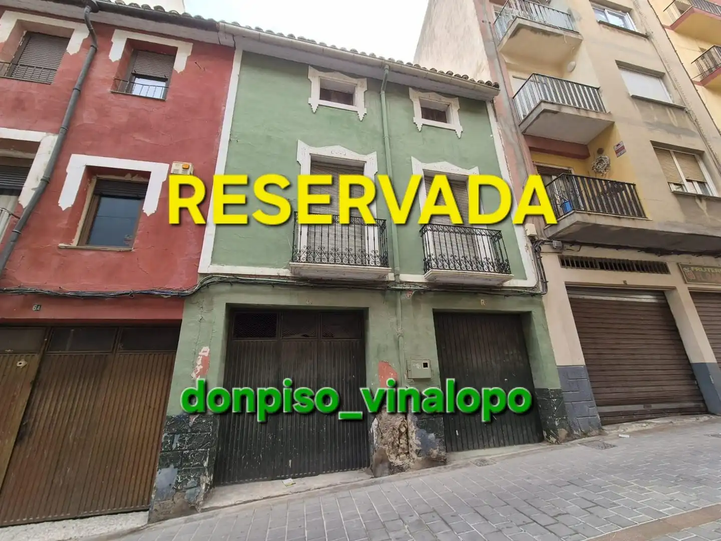 Einfamilien-Reihenhaus zum Verkauf in Villena mit Terrasse