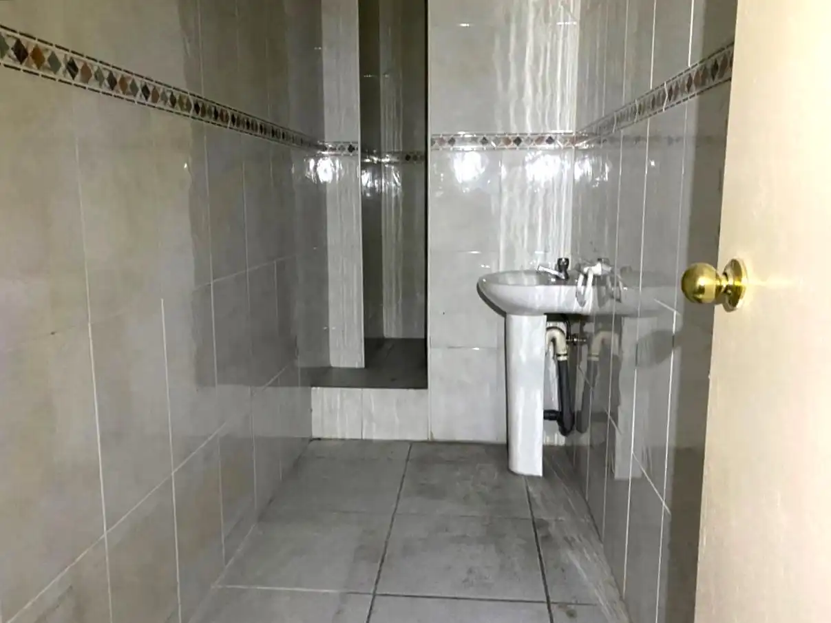 Business premises for sale in Carrer de l'Alcalde Armengou, imagen 20