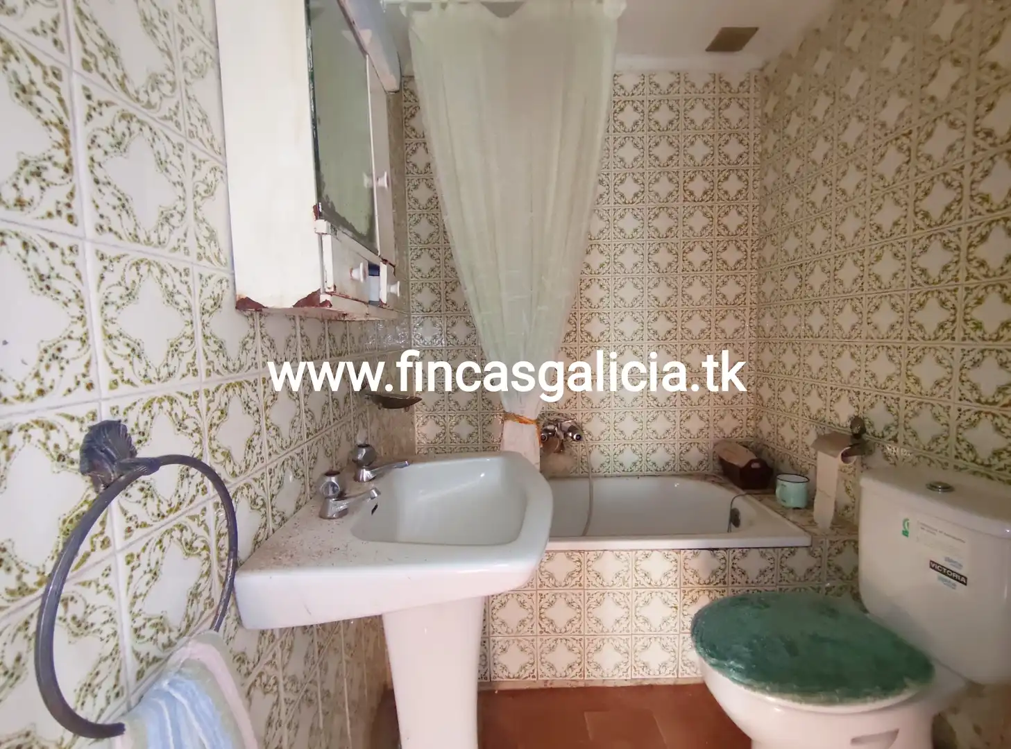Casa adosada en venta en Verín