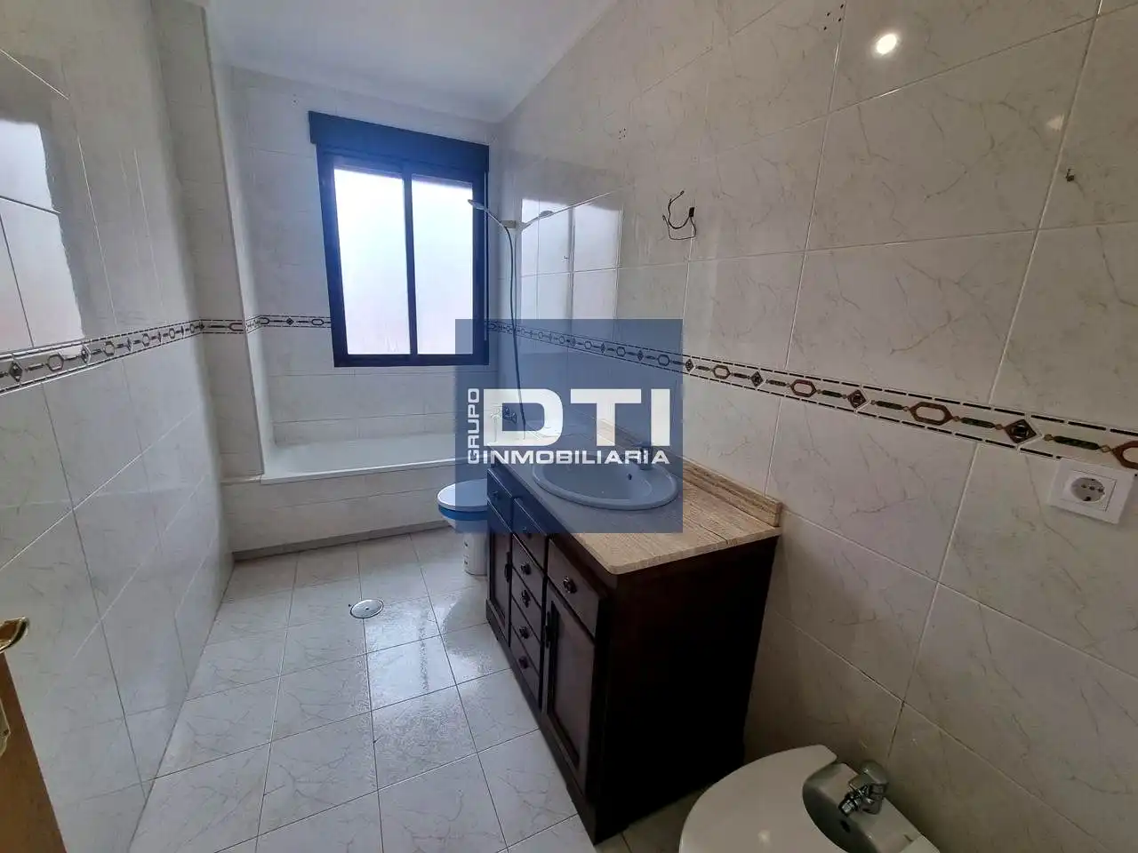 Baño de Dúplex en venta en Albacete con Calefacción