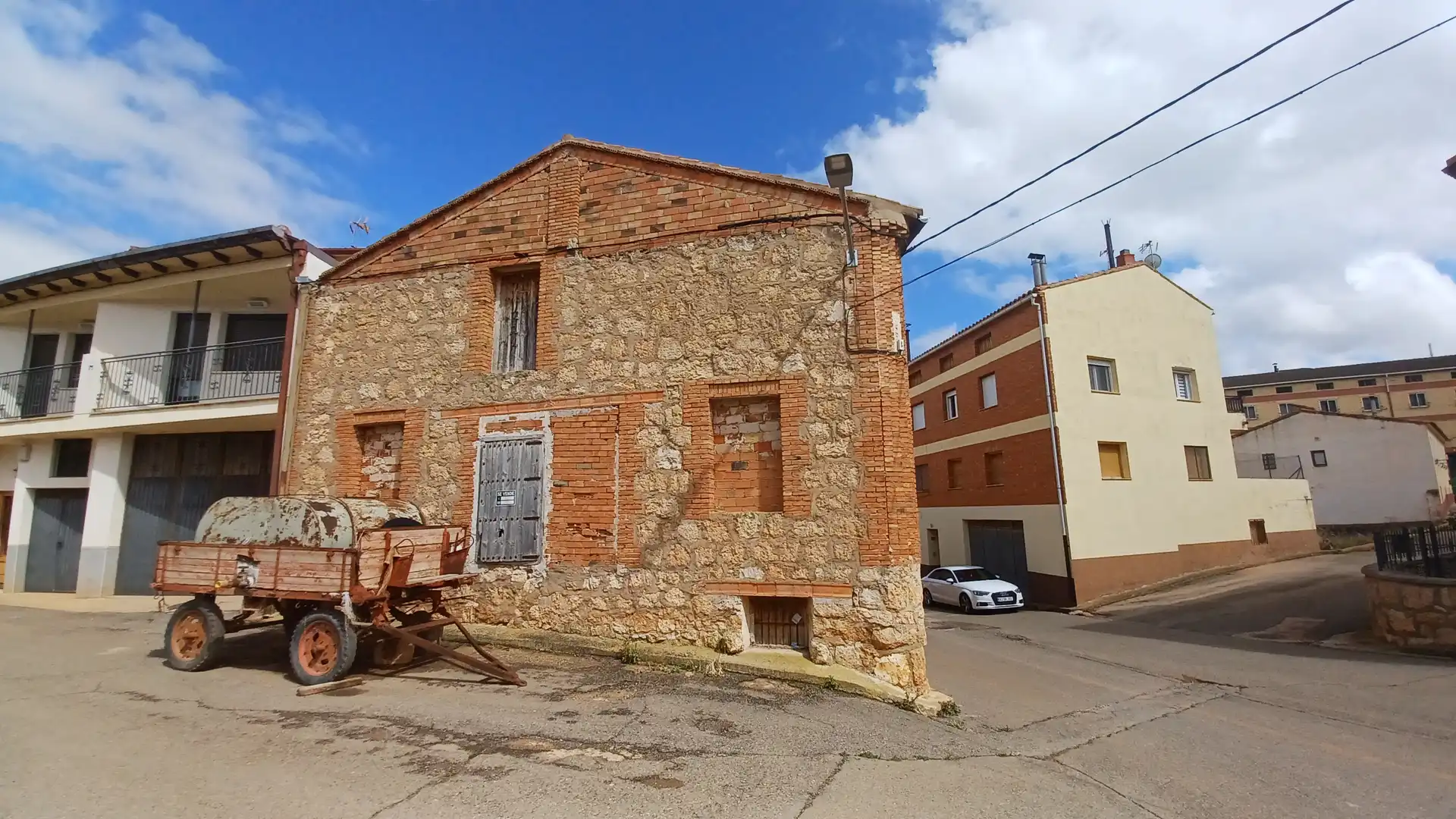 Exterior view of Houses for sale in Alfambra